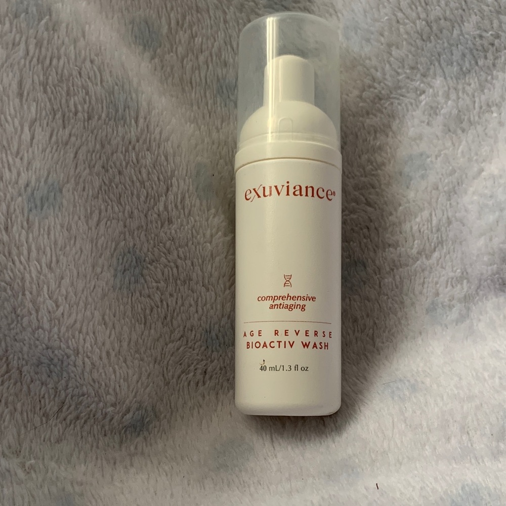 Age Reverse Bioactive Wash - White